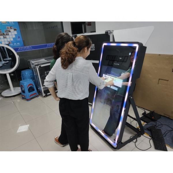LED Mirror Me Booth