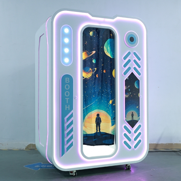 The Ultimate Guide to Enclosed Photobooths: Design, Uses & Benefits